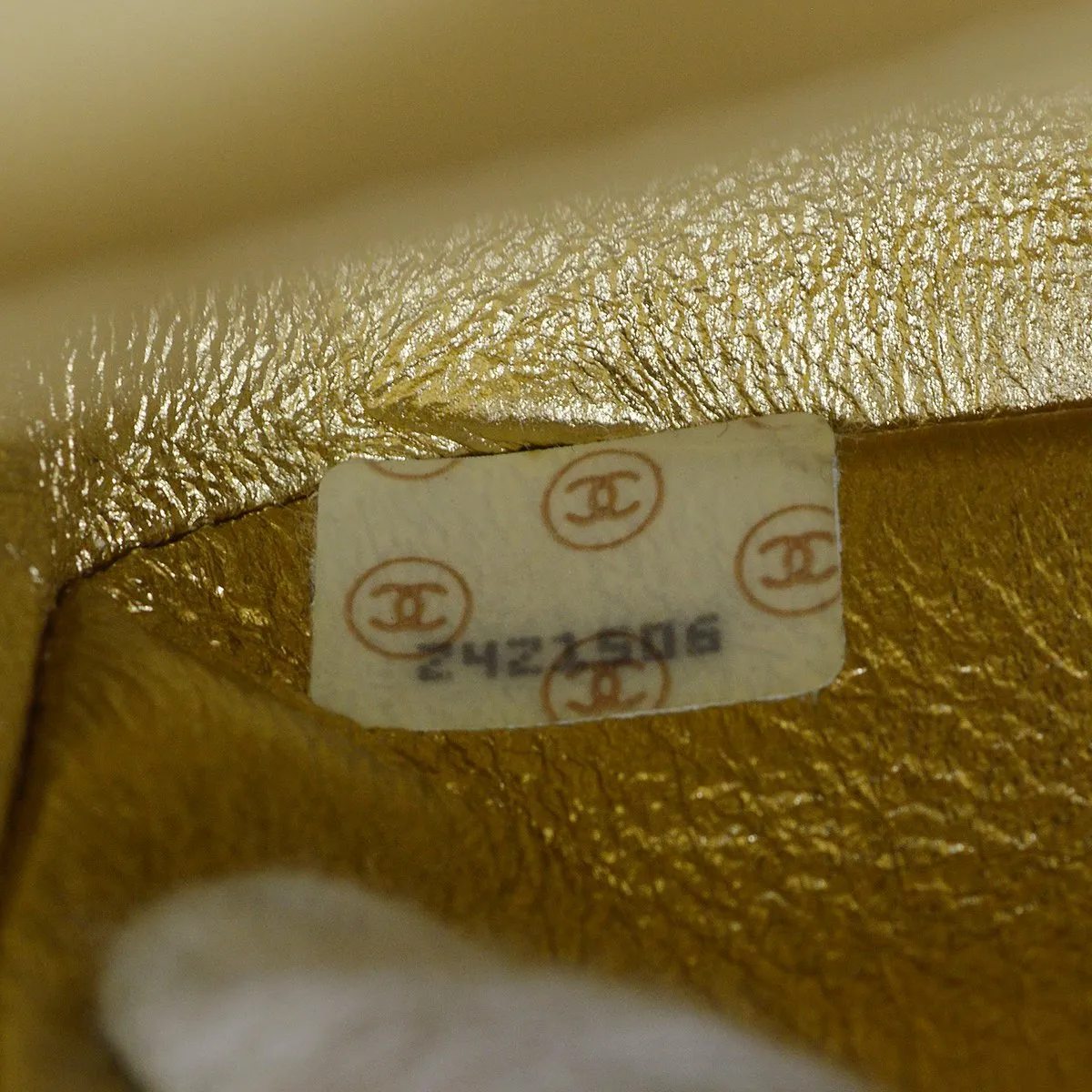 Chanel 1991-1994 Gold Lambskin Horizontal Flap Small GS02306e