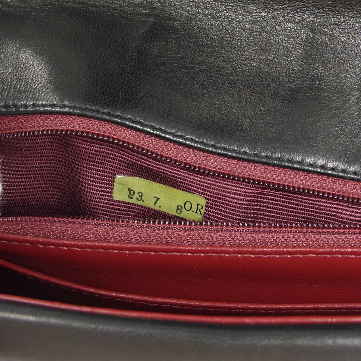 CHANEL 1991-1994 Horizontal Flap Small Black Lambskin 17861