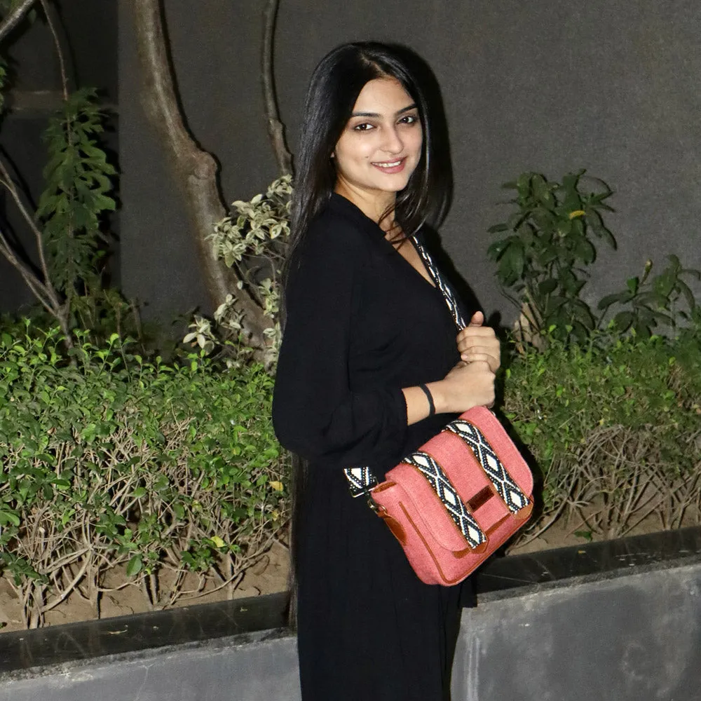 Coral Saddle sling bag