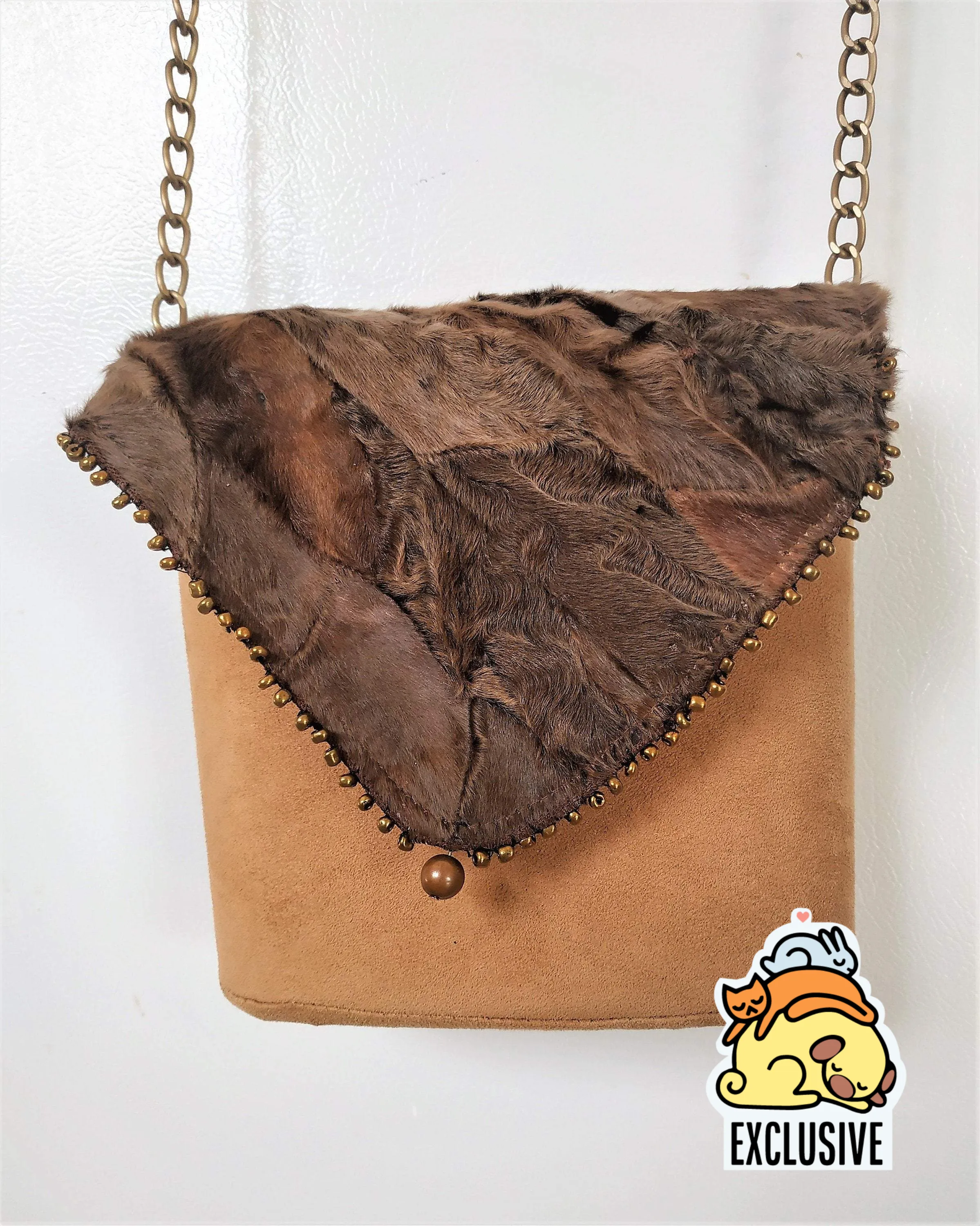 Exclusive beige handmade suede box-bag with fur and a long handle