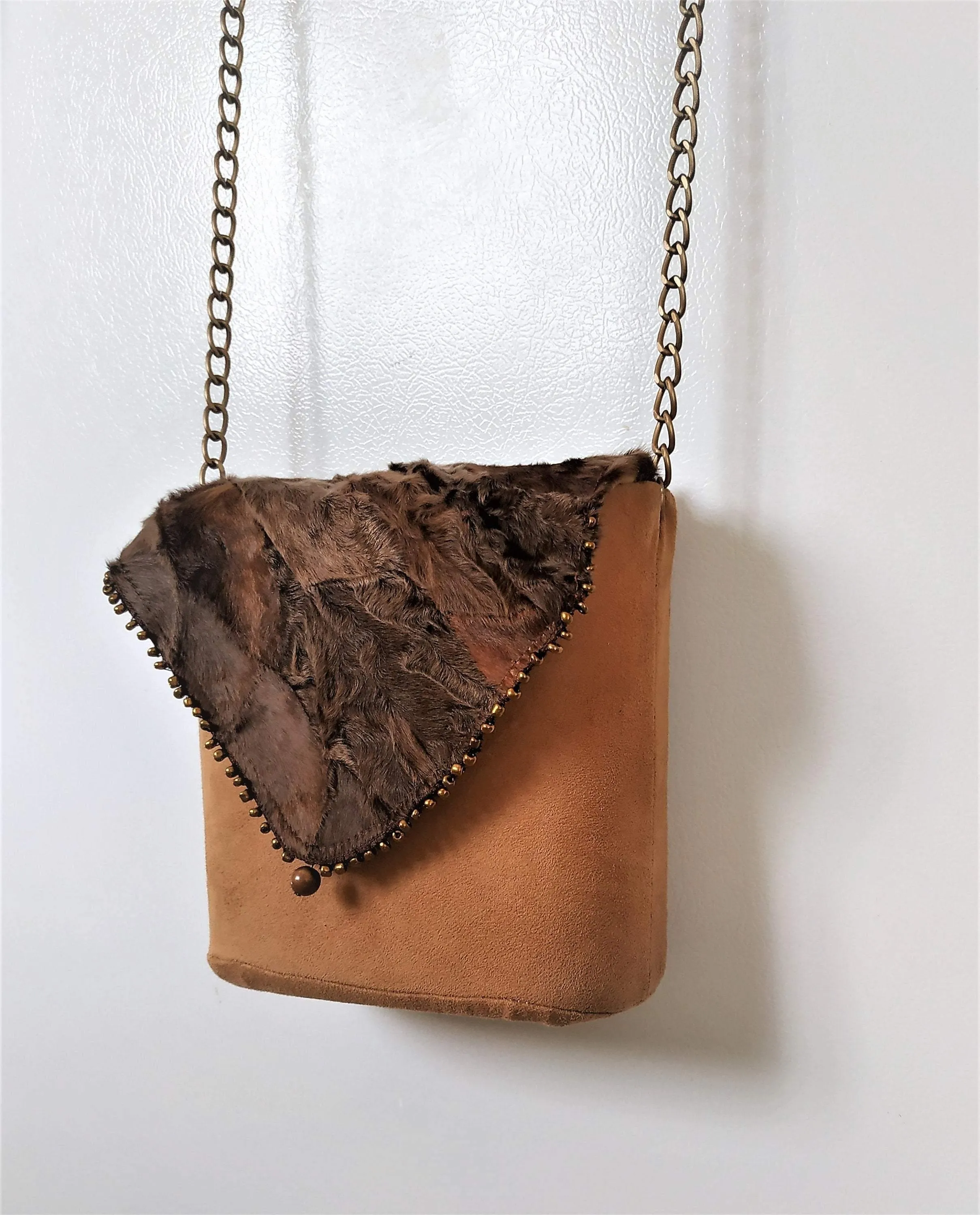 Exclusive beige handmade suede box-bag with fur and a long handle