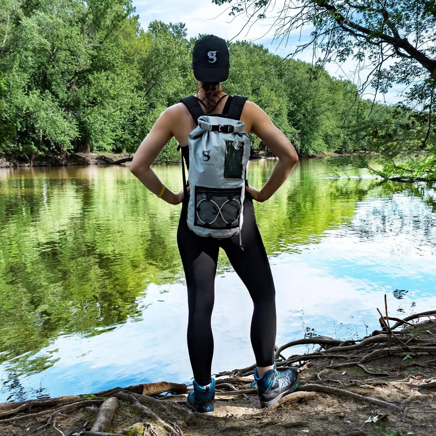 geckobrands Hydroner 20L Waterproof Dry Bag Backpack  Lightweight Roll-Top Bag with Clear Phone Pouch for Outdoor Activities