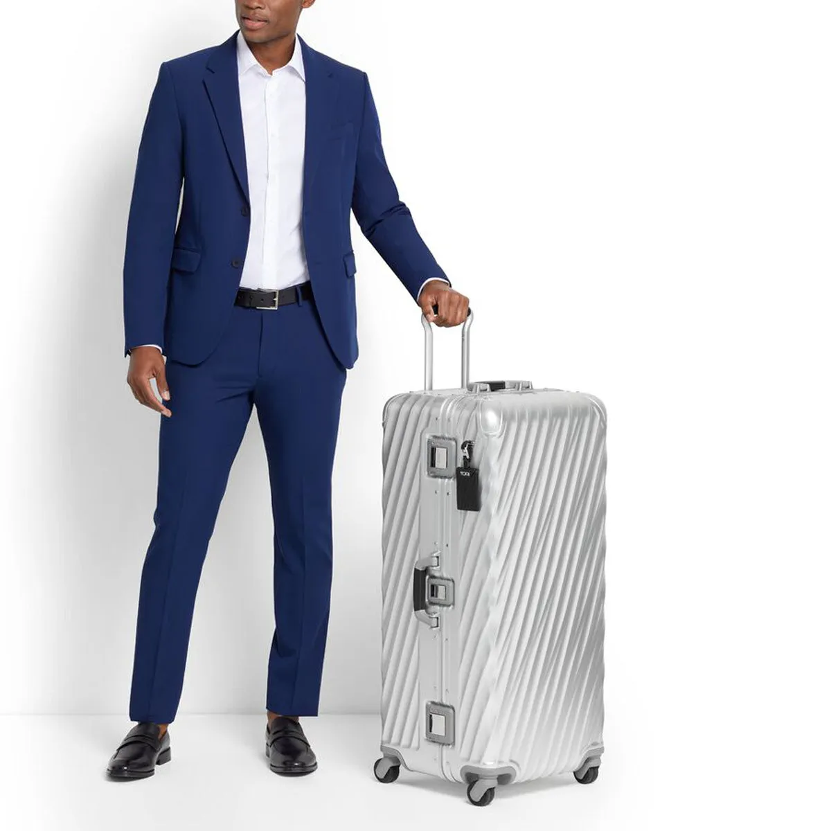 Tumi 19 Degree Aluminium Rolling Trunk