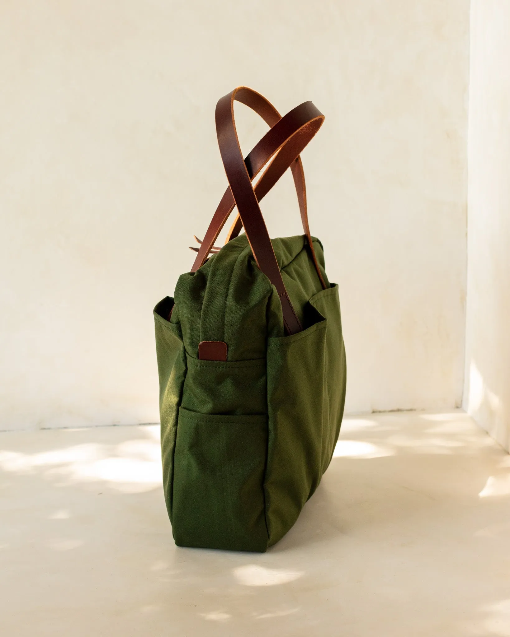 Utility Tote in Nylon - Zippered
